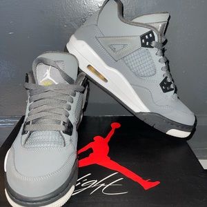 Cool Grey 4s